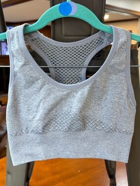 Everlast grey sports bra